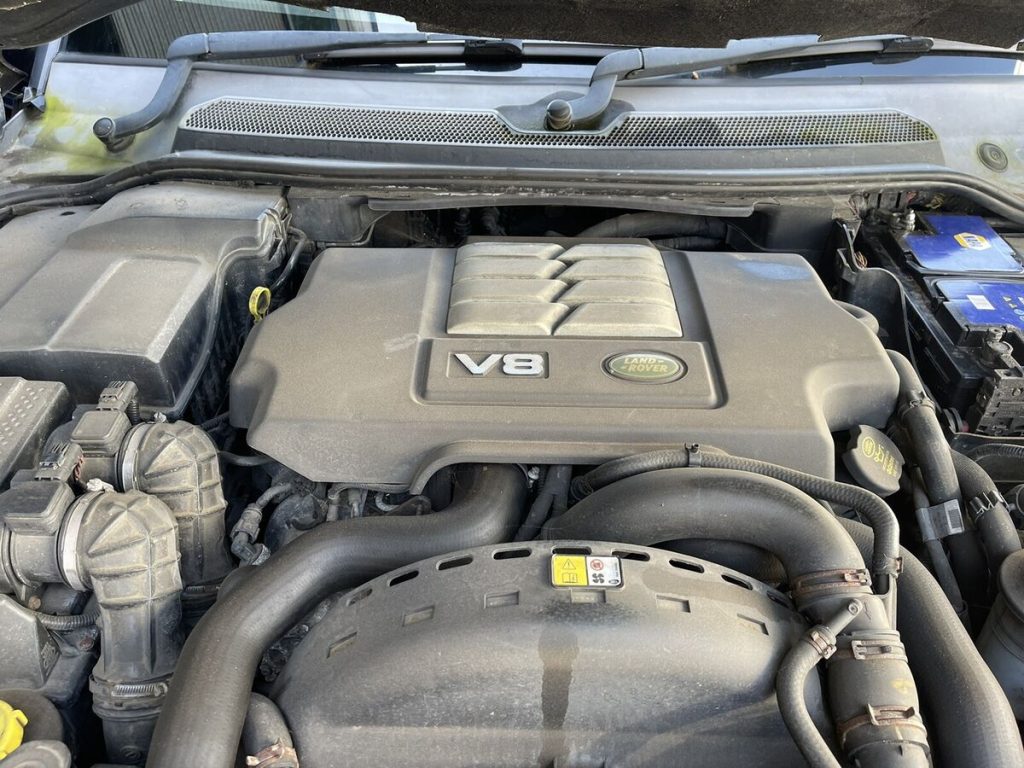 Range Rover V8 Turbo Engine